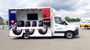 Reklamy na pojazdach obrazek 16