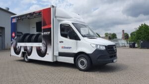 Reklamy na pojazdach obrazek 17