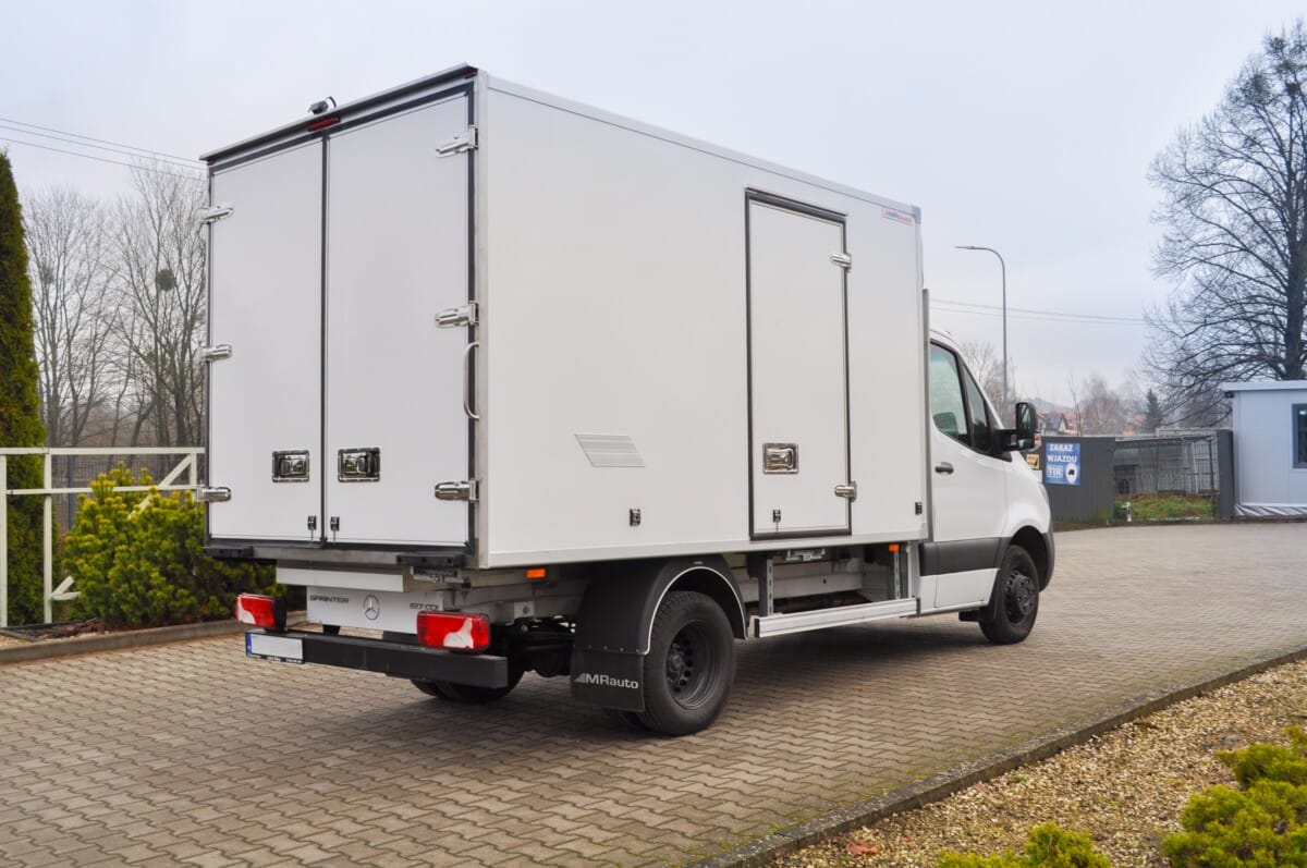 Naprawa Zabudowy Chłodniczej Mercedes Obrazek Główny